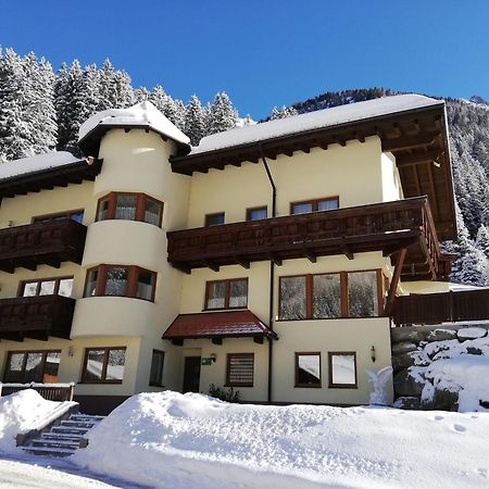 Adlerhof Apartment Sankt Leonhard im Pitztal Luaran gambar