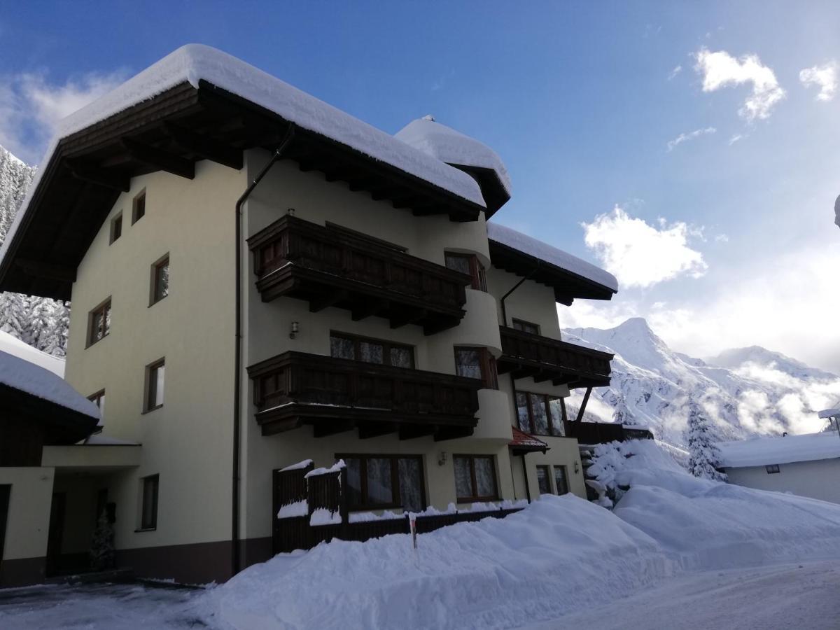 Adlerhof Apartment Sankt Leonhard im Pitztal Luaran gambar