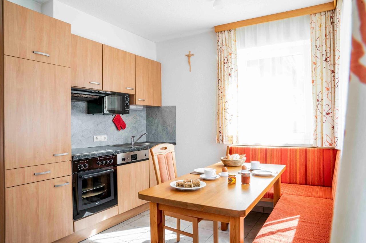 Adlerhof Apartment Sankt Leonhard im Pitztal Luaran gambar